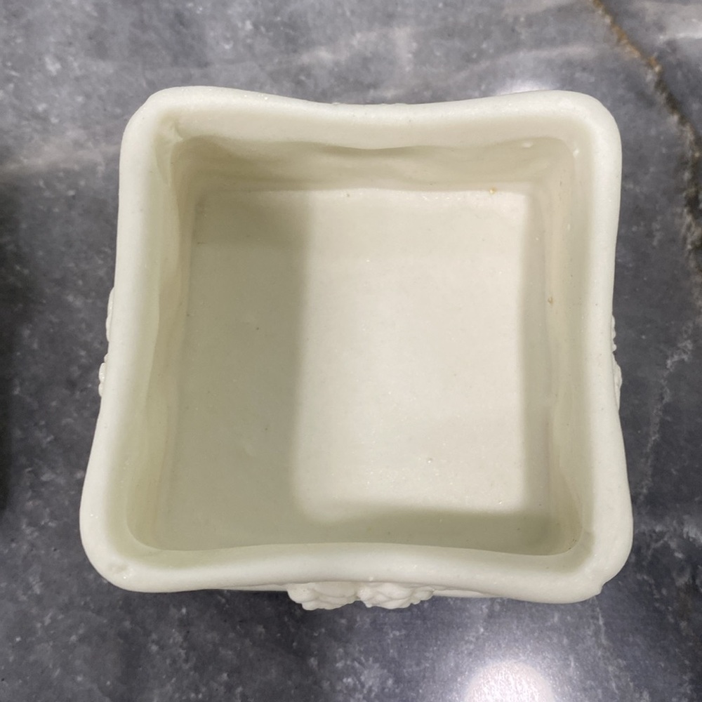 Elegant White Bisque Porcelain Floral Trinket Box. 2” x 2” - Picture 5 of 8